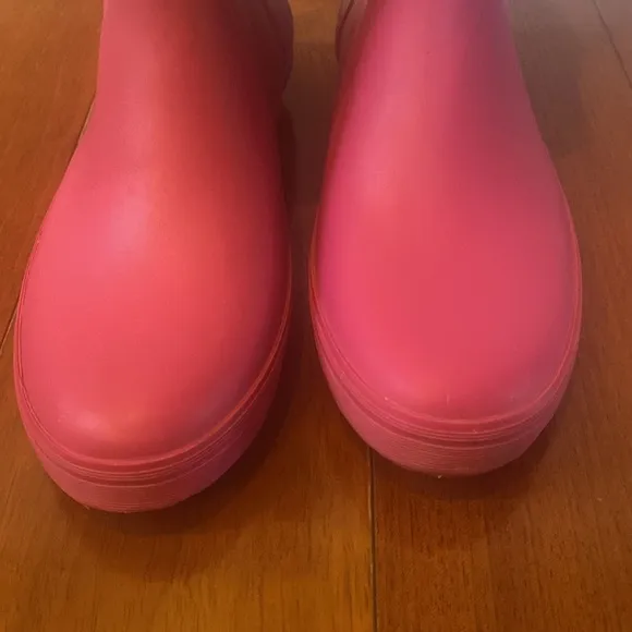 Authentic Coach Paige  pink brown slip on Rain boots sz 8 READ