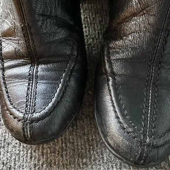 Authentic Gucci leather booties size 5.5