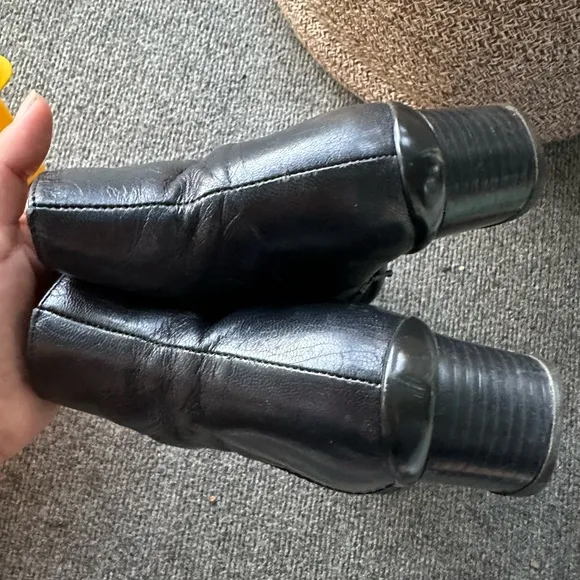 Authentic Gucci leather booties size 5.5