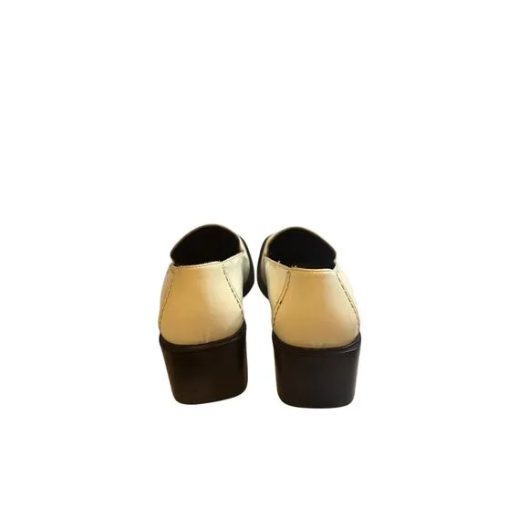 Authentic Vintage GUCCI white patent leather loafers with black horsebit