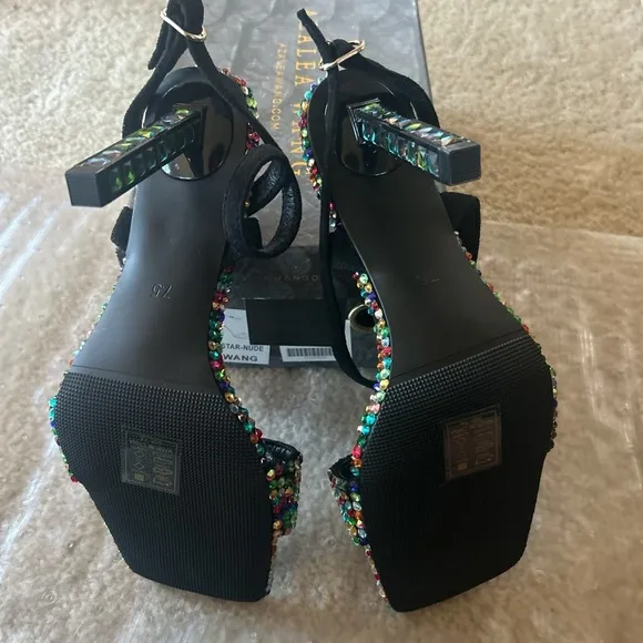 Azalea Wang Black High Heel Sandals with Open Toe and Thin Straps