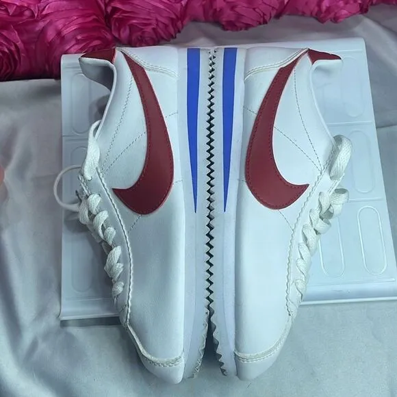 (B) Nike‎ Cortez, Y2k, Women's size 5