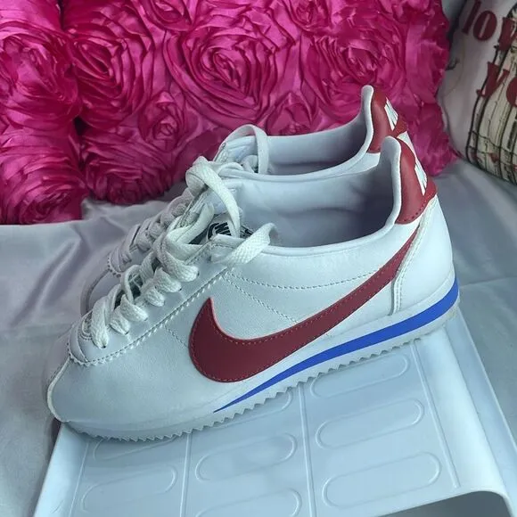 (B) Nike‎ Cortez, Y2k, Women's size 5