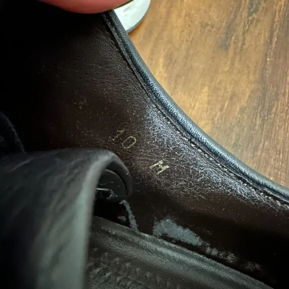 BACCO BUCCI Mens KEYLOR Fashion Sneaker Medallion Toe in Black Leather