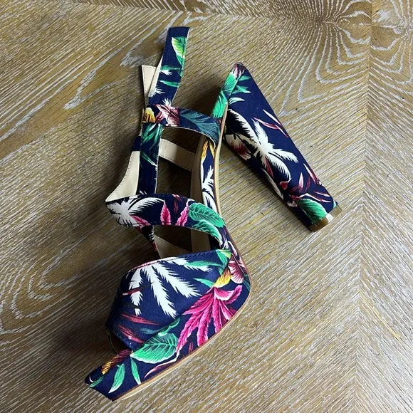 BAKERS McCoy Navy Floral Tropical High Heel Sandals 11