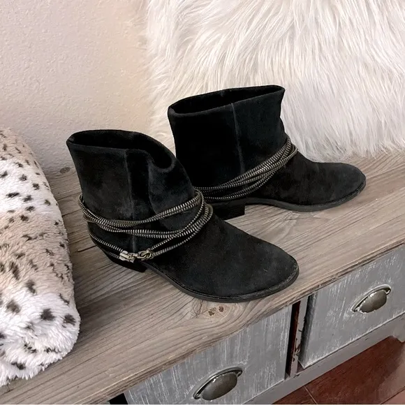 Baldi LONDON Black Suede Zipper Chain Slip On Ankle  Booties Sz 37 (6-6.5)