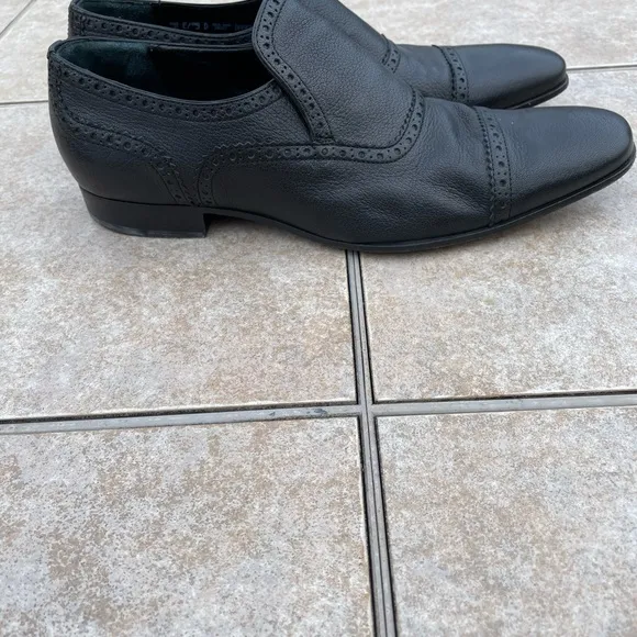 Bally Danube black leather slip on loafers 9