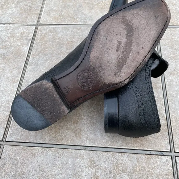 Bally Danube black leather slip on loafers 9