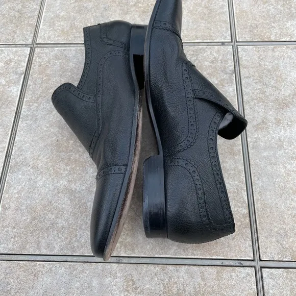 Bally Danube black leather slip on loafers 9