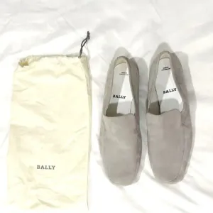 Bally Grey Suede Loafers NWOB 😍 Vintage