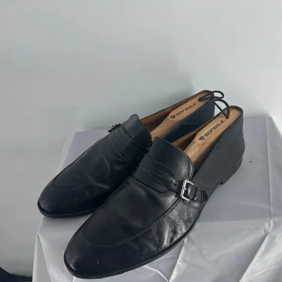 Bally wellwood black leather buckle loafers