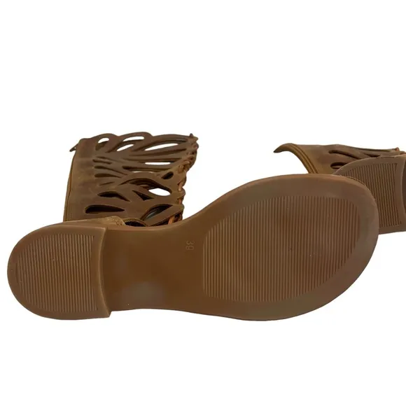 B&amp;B Greek Leather Gladiator Sandals Women Size EU 39 (8.5 US)‎