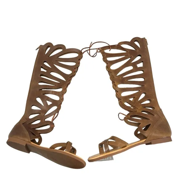 B&amp;B Greek Leather Gladiator Sandals Women Size EU 39 (8.5 US)‎