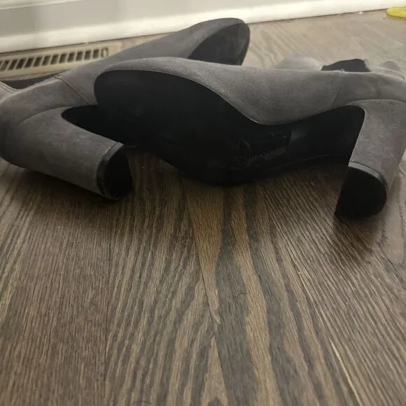 Banana Republic Belinda Chelsea Boots Gray Leather Slip On Herls Size 8.5M