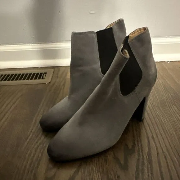 Banana Republic Belinda Chelsea Boots Gray Leather Slip On Herls Size 8.5M