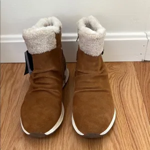 Bare Traps Sz 9M Cognac brown Cozy Suede Becky Ankle fur lined Boots .