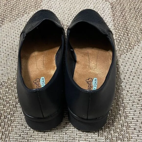 Baretraps Army Slip On Black Casual Loafers Size 7