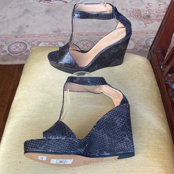 BARNEYS NY CO-OP Python snakeskin leather high heel wedge platform sandal