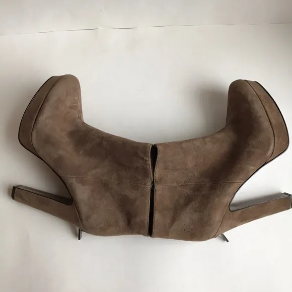 BCBGeneration  suede leather heeled boots Sz 9