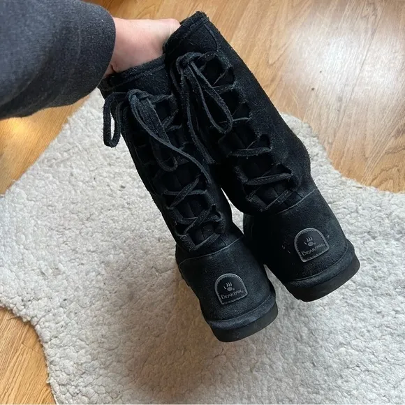 BEARPAW Women's Phylly Black Suede Women's Classic Boots Size 9