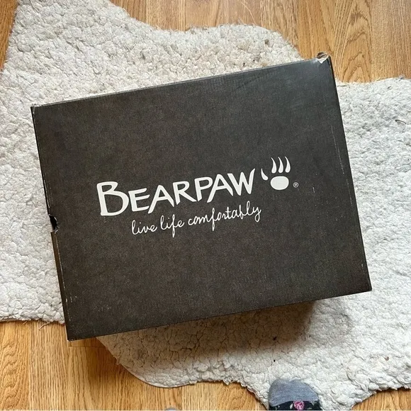 BEARPAW Women's Phylly Black Suede Women's Classic Boots Size 9