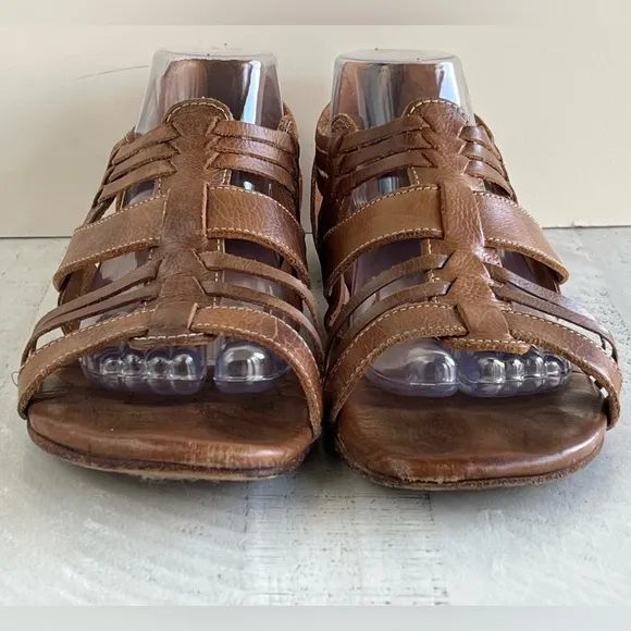 Bed Stu Cara Light Brown Leather Gladiator Strappy Open Toe Flat Sandals Size 9