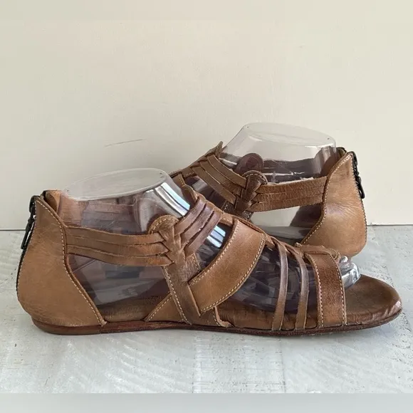 Bed Stu Cara Light Brown Leather Gladiator Strappy Open Toe Flat Sandals Size 9