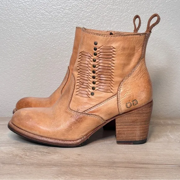Bed‎ Stu Shrill Sand Leather Heeled Boots Size 8.5