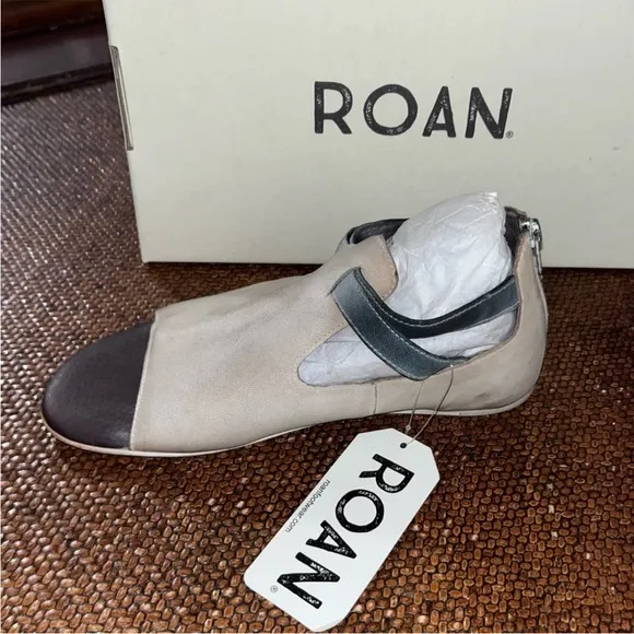 BED/STU BY Roan Leather Inaya Gray &amp; Black Flat Sandals Women’s Size 6