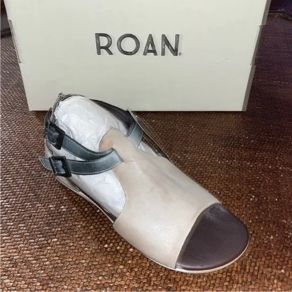 BED/STU BY Roan Leather Inaya Gray &amp; Black Flat Sandals Women’s Size 6