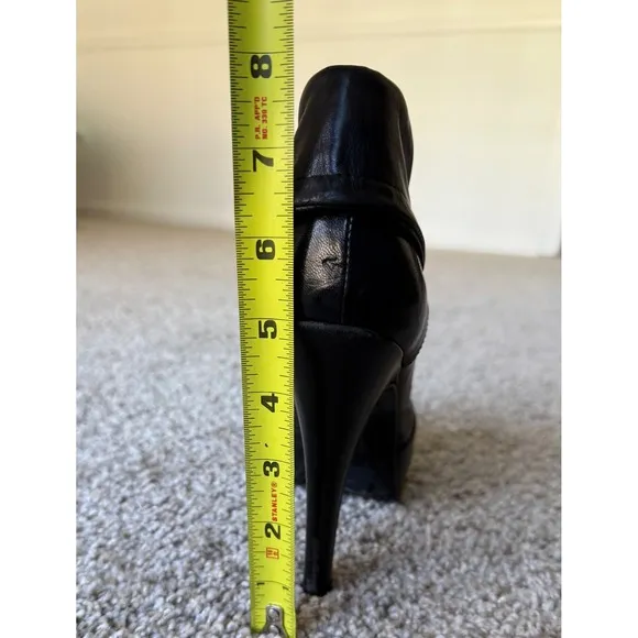 Benetton Black Leather Ankle Boots Zip Up Stiletto Heels Size 8.5