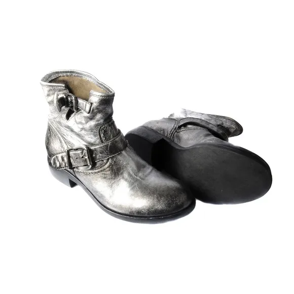 Biker inspired Ankle boots in Silver leather  NEW!