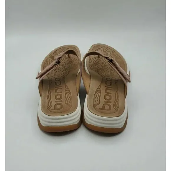 BIONICA Marine Niklas Almond Tan Waterproof Leather Women Thong Sandals Sz 6.5M