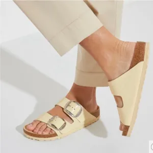 Birkenstock Arizona Big Buckle Sandals in High-Shine Butter Size 36 womens
