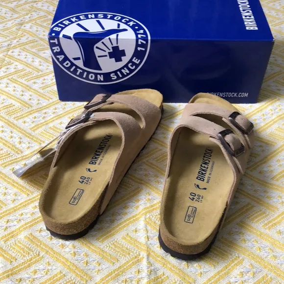 Birkenstock Arizona Cream Sandals Classic Contoured Footbed Narrow