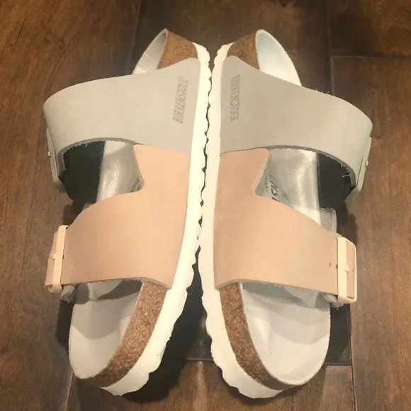 BIRKENSTOCK Arizona Split Hex Sandals NWOT