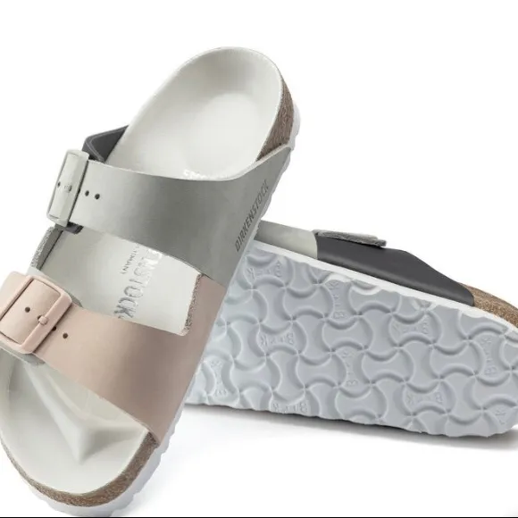 BIRKENSTOCK Arizona Split Hex Sandals NWOT