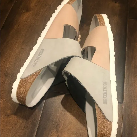 BIRKENSTOCK Arizona Split Hex Sandals NWOT