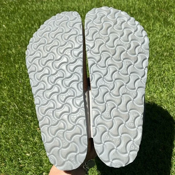 Birkenstock Big Buckle Gizeh Sandals