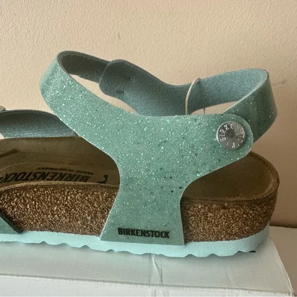 Birkenstock cosmic sparkie mineral sandal. Rare. Green.  Size: 8, 39