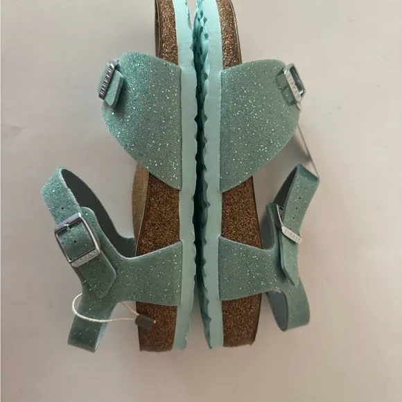 Birkenstock cosmic sparkie mineral sandal. Rare. Green.  Size: 8, 39