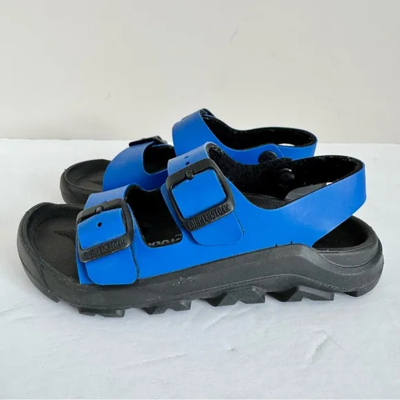 Birkenstock Kids Mogami Sandals in Ultrablue-Black Size 30 EU Open Toe