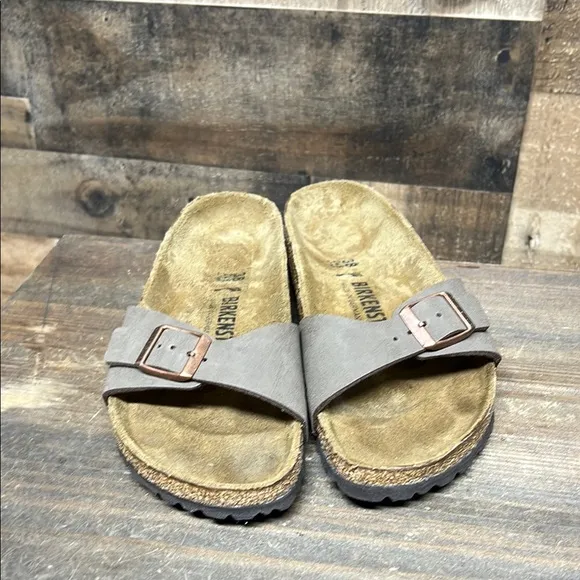 Birkenstock Madrid Buckle Slide Sandal - Mocca - EU 38 - L7/M5