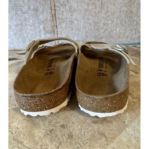 Birkenstock Patent Criss Cross Sandals EU 43 / US W 12 M 10.5 Cream Box Inc
