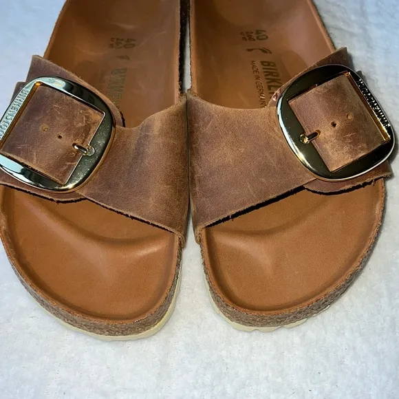 Birkenstock Women’s Big Buckle Oiled Leather Sandals