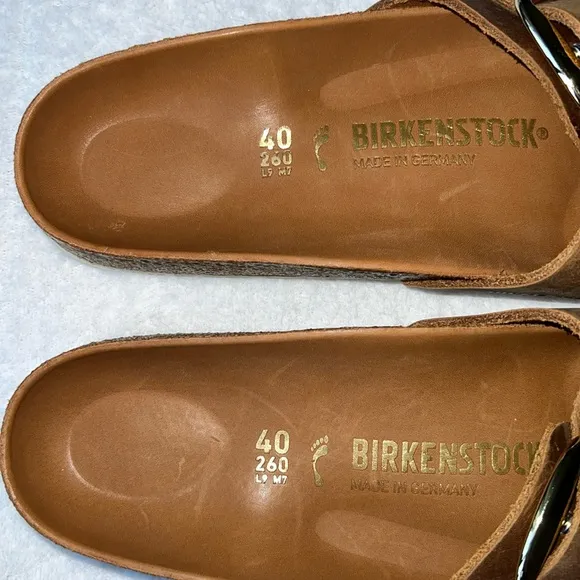 Birkenstock Women’s Big Buckle Oiled Leather Sandals