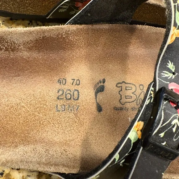 Birkis Birkenstock Tahiti Black Floral Two Strap Slide Sandals 40 US 9-9.5 Soft