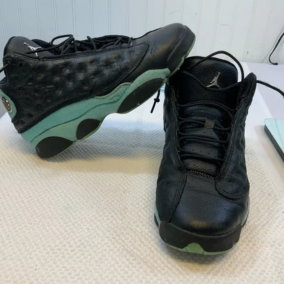 Black Air Jordan Sneakers XIII 13 GS retro island green size 7Y