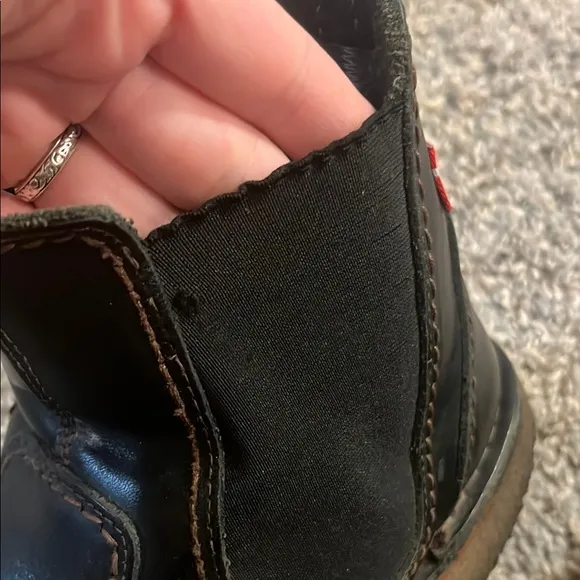 Black Leather Chelsea Boots with Elastic Panels