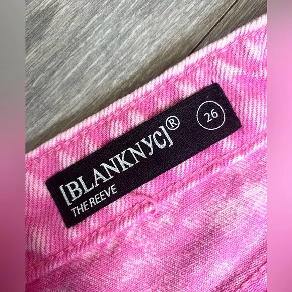 🩷BLANKNYC THE REEVE HIGH RISE RIBCAGE SHORTS PINK SIZE 26 or 2 FRAYED ACID WASH